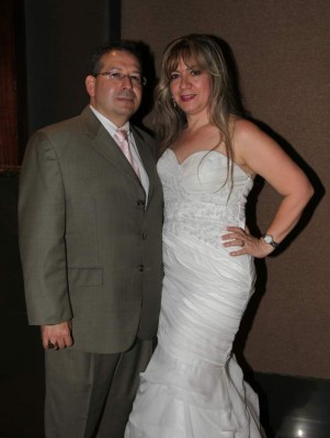 Rennée Ruiz y Gustavo Canahuati se prometen amor