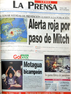 El recordado título del huracán Mitch