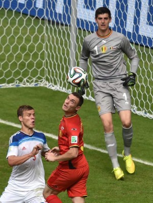 Belgica se impone a Rusia y clasifica a octavos del Mundial