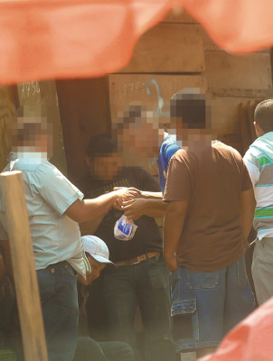 Crack y cocaína, lucrativo negocio en los mercados