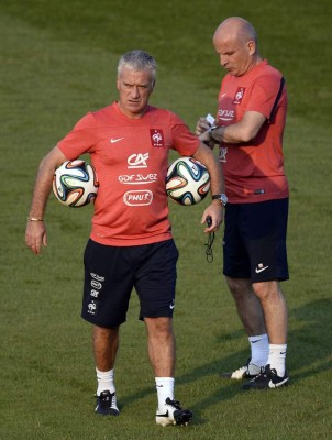 Francia prepara su estrategia a puertas cerradas