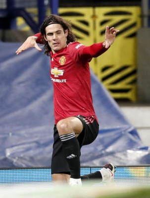 Cavani y Martial meten al Manchester United a semifinales de la Copa de la Liga