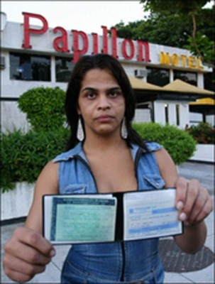 Ronaldo no da la cara después de incidente con travestis