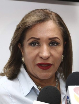 Partido Nacional festeja la inscripción de Hernández