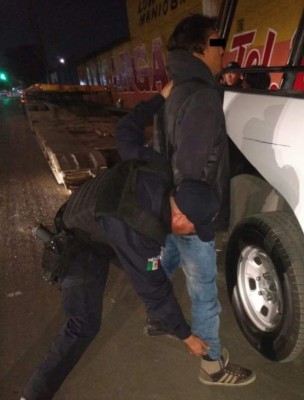 Caen dos hondureños tras robar en una tienda en México