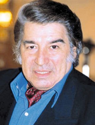 Sandro lucha por su vida