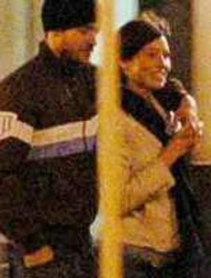 Justin Timberlake y Jessica Biel tomados de la mano