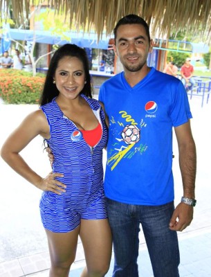 Pepsi lanza campaña de fútbol 2014