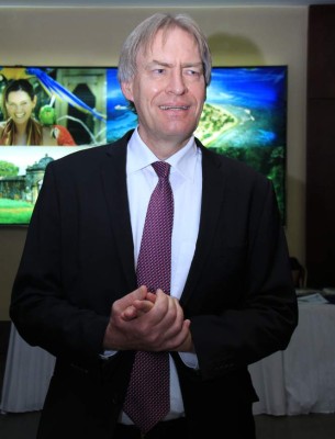 Buscan insertar a los jóvenes en la investigación científica