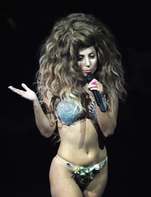 Lady Gaga celebra con fiesta lanzamiento de 'Artpop”
