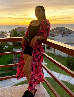 Con reinas de bellezas: Las espectaculares vacaciones de Emilio Izaguirre y 'Choco' Lozano