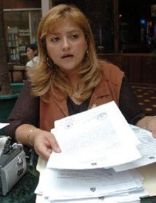 Diputada es acusada de estafa