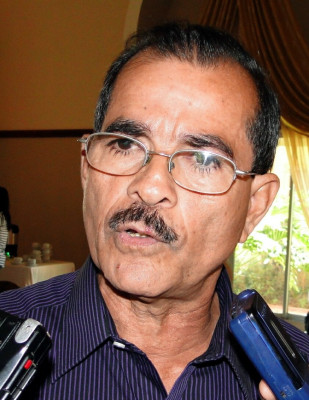 Luchan para terminar con desorden en el centro de El Progreso