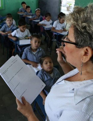 Docentes esperan que alumnos superen evaluación en matemáticas