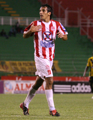 Claudio Cardozo: 'Seguiré jugando hasta que mi cuerpo resista”