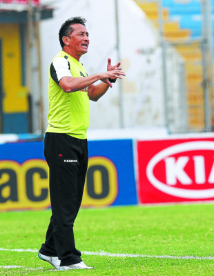 Jorge Pineda sueña en grande con el Vida