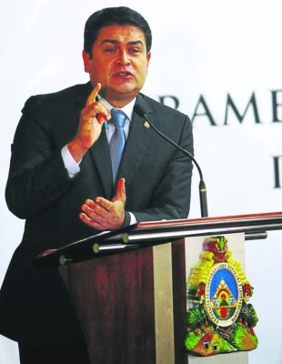 Presidente de Honduras se reunirá el sábado con el papa Francisco
