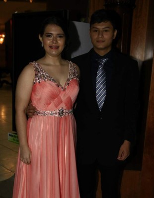 Primera promoción de la Sun Valley Bilingual