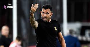 Sin embargo, Tevez prefirió guardarse a silencio tras el último encuentro y se retiró junto con una de sus hijas del estadio con cara de bronca debido a no poder cumplir con la meta que era meterse entre los ocho mejores e intentar pelear por un título nacional, algo que el conjunto de Avellaneda no logra desde hace 22 años, con el Torneo Apertura 2002. En 2010 y 2017 logró la Copa Sudamericana y en 2018 la Suruga Bank.