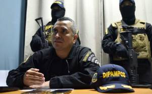 El comisario Jairo Ramos durante entrevista con el equipo de LA PRENSA Premium.