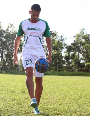 Abadía quiere ser protagonista en Platense