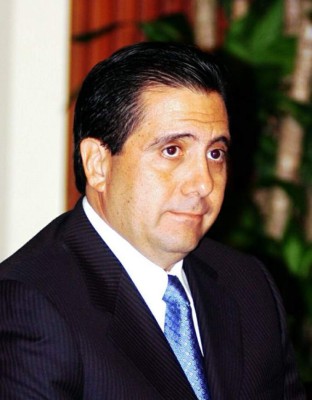 Renuncia todo el gabinete de Torrijos
