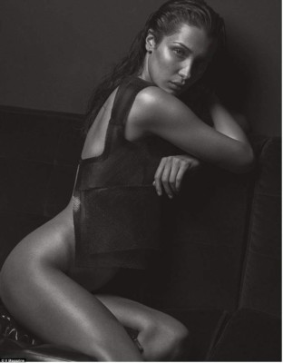 Bella Hadid derrocha sensualidad