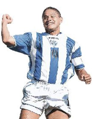 El Matador se quedó a tres goles de Adriano