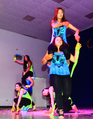 Escuela Valle de Sula realizó su Talent Show 2013-2014