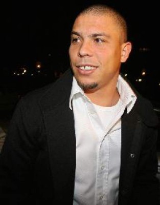 El AC Milán podría postergar el estreno del 'Fenómeno' Ronaldo