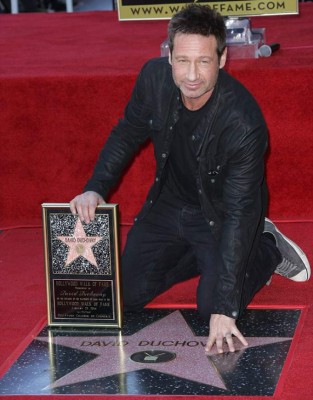 David Duchovny brilla en el Paseo de la Fama