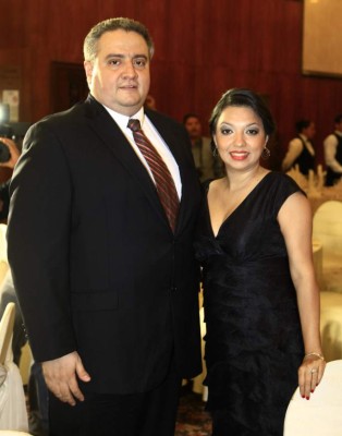 Banquero hondureño Jorge Bueso Arias es homenajeado