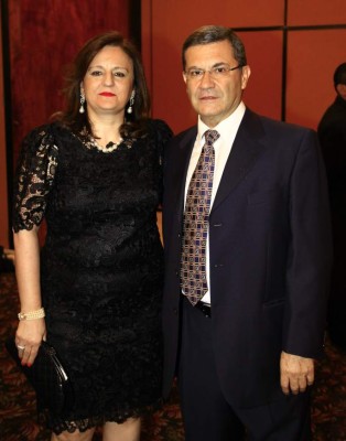 Velada de distinción para Karim Qubain