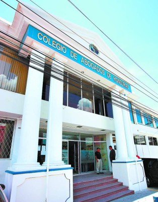 El Colegio de Abogados celebra asamblea para blindar sus finanzas