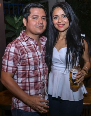 Coctel por el nuevo garden bar La Botella