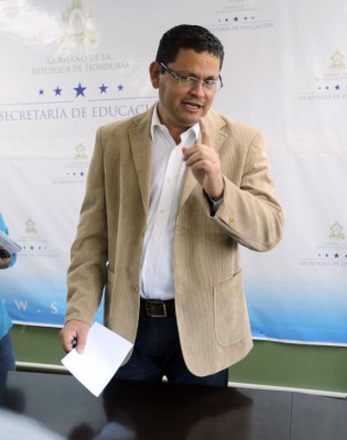 Más de 150,000 hondureños fueron alfabetizados durante 2016