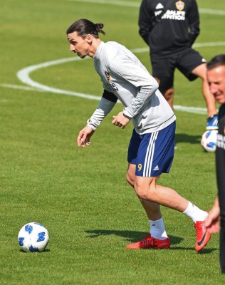 CARSON, CA - MARCH 30: Zlatan Ibrahimovic #9 of the Los Angeles Galaxy practices at StubHub Center on March 30, 2018 in Carson, California. Jayne Kamin-Oncea/Getty Images/AFP== FOR NEWSPAPERS, INTERNET, TELCOS & TELEVISION USE ONLY ==
