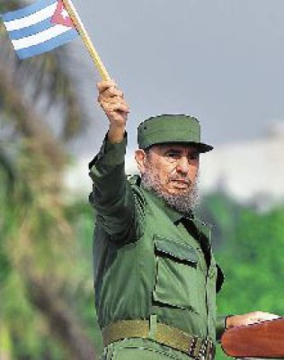 Chávez sembró mayor incógnita: Fidel Castro en una 'batalla por la vida'
