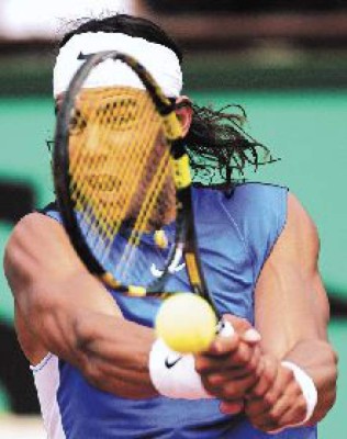 Nadal despachó a Hewitt