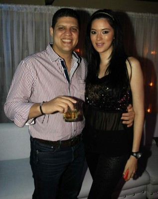 Brindis, celebración y amigos