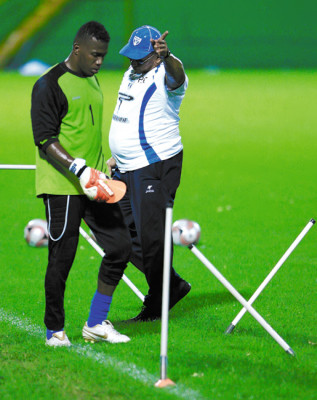 Zape los hace sufrir