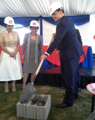 Inician construcción de Escuela Gastronómica de Unitec