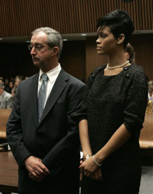 Chris Brown se declara culpable de agresión