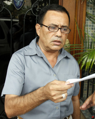 'Solo pastelitos nos dan”: Héctor Barahona, secretario del Sitraihss