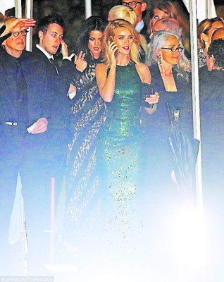 Publican imágenes de Selena Gómez en estado de ebriedad