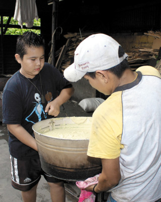 Tamales, alimento de tradición hondureña
