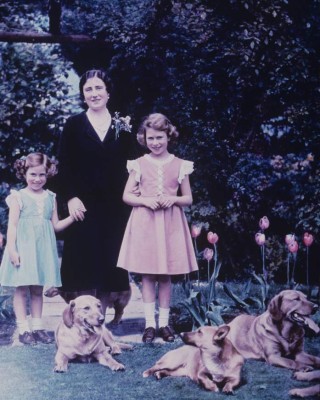 El álbum privado de la reina Isabel II