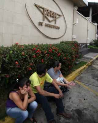 Incendio consume fábrica de camas y colchones en San Pedro Sula