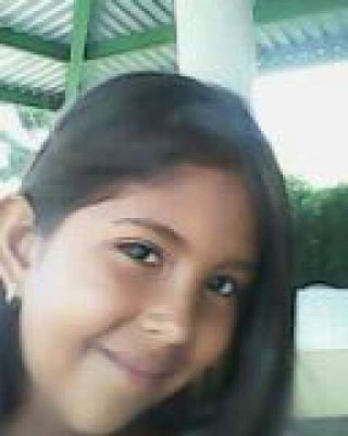 Emily angely zelayaEdad 8Cursaba el segundo grado, era la menor del matrimonio Zelaya.