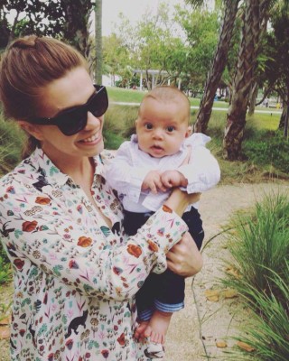 Celebridades hondureñas en el EUA saludan a sus madres y esposas